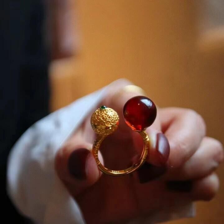 香囊球红宝石戒指女可打开镂空黄金色开口国风设计感轻奢复古指环
