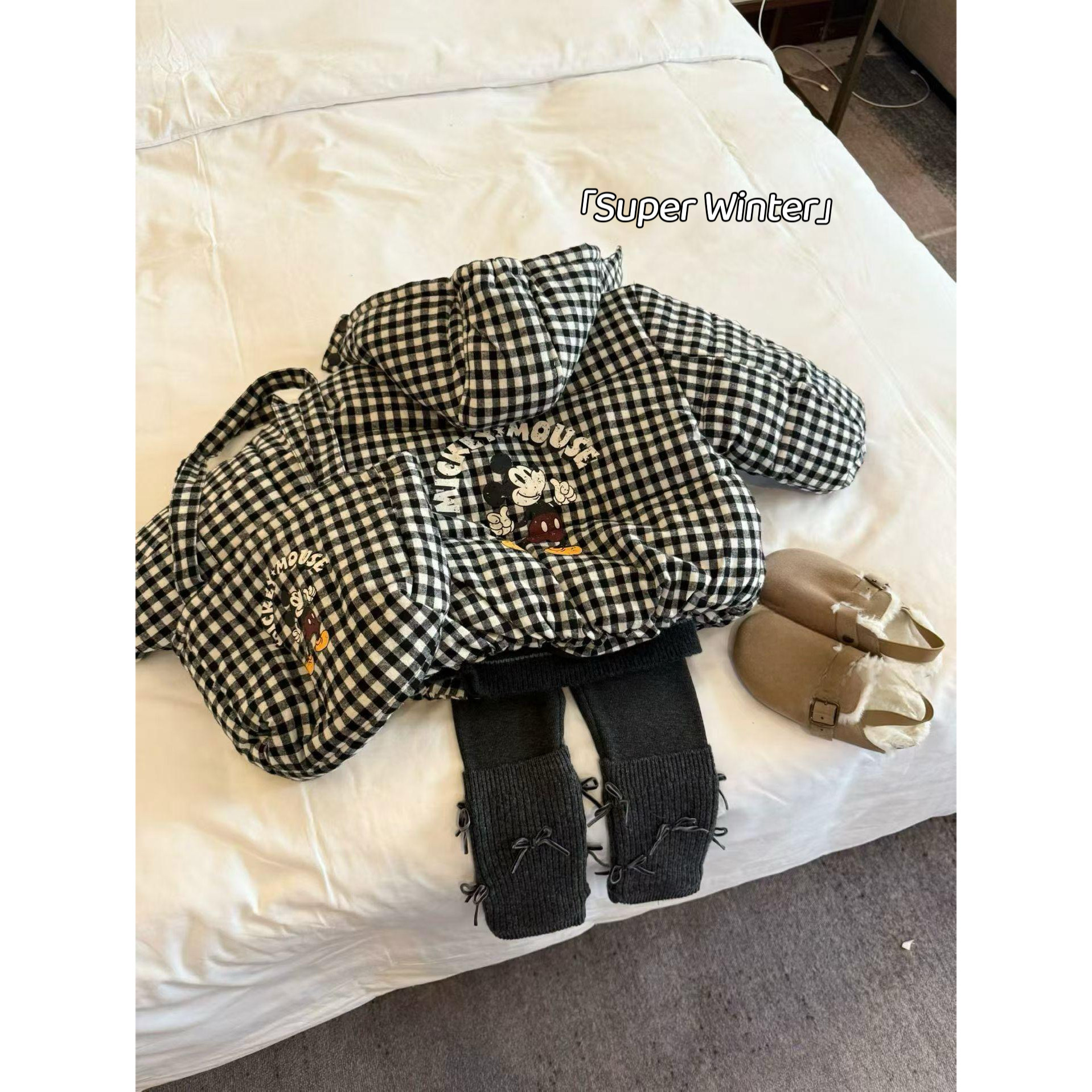 儿童冬季新款韩版休闲格子加厚棉服上衣卡通米奇印花连帽外套保暖