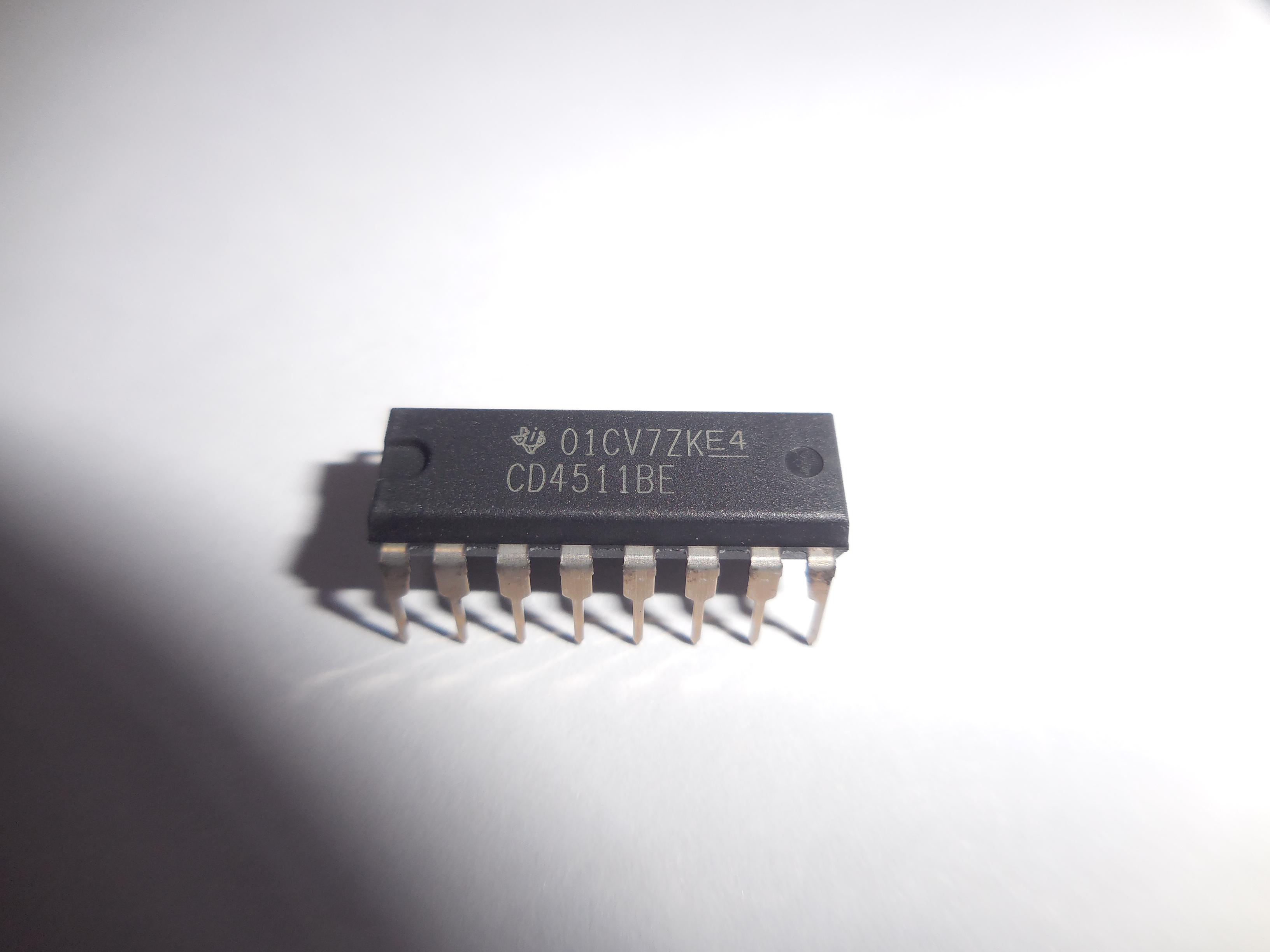 原装CD4511 CD4511BE 显示器驱动器 兼容HEF4511BP 直插DIP16