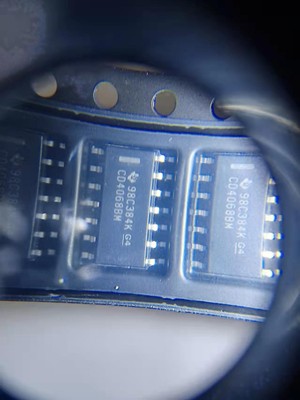CD4068BM96 原装正品 逻辑门SOIC-14 3V~18V CMOS 8输入与非/与门