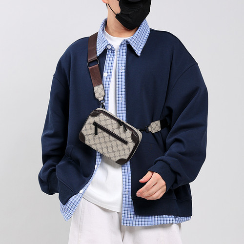 新款斜挎迷你小方包单肩手机零钱包简约休闲时尚日韩印花男女包