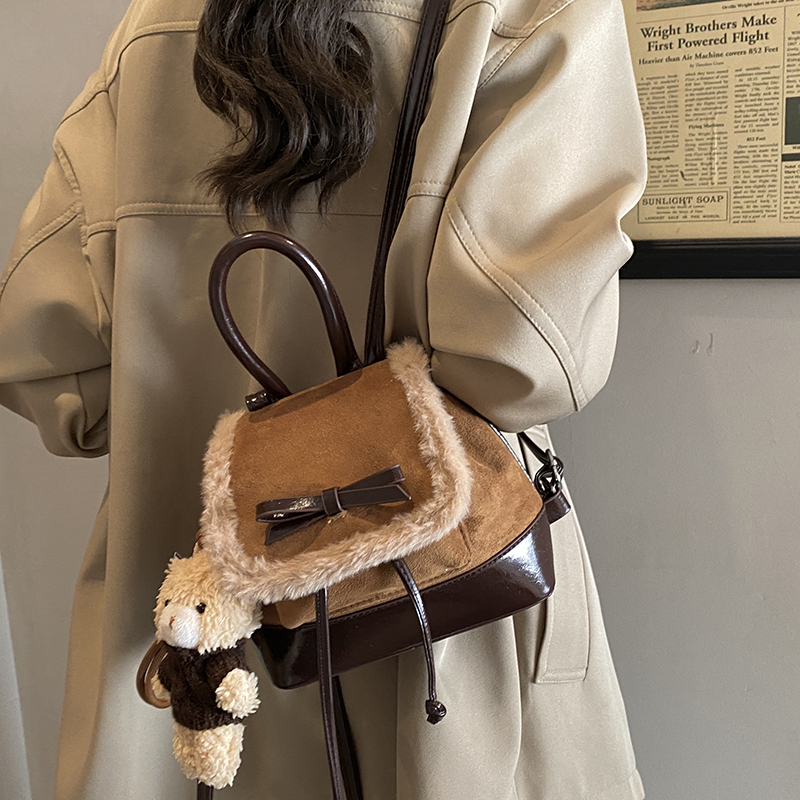 秋冬新款小双肩背包日韩简约休闲时尚女包毛毛蝴蝶结大容量手机包