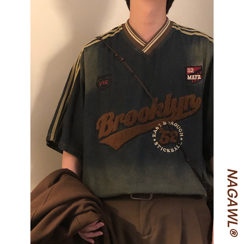NAGAWL夏季美式街头字母植绒拼接渐变水洗牛仔V领短袖T恤上衣男女