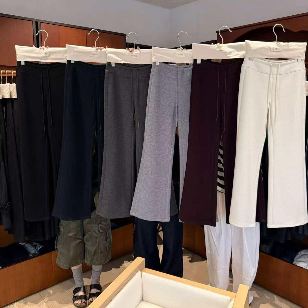 松紧腰纯色高级感微叭显瘦休闲裤