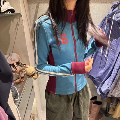 字母图案拼色修身短款外套开衫