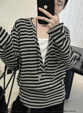 喜大东 V领条纹拼色假两件长袖T恤松弛感上衣66296