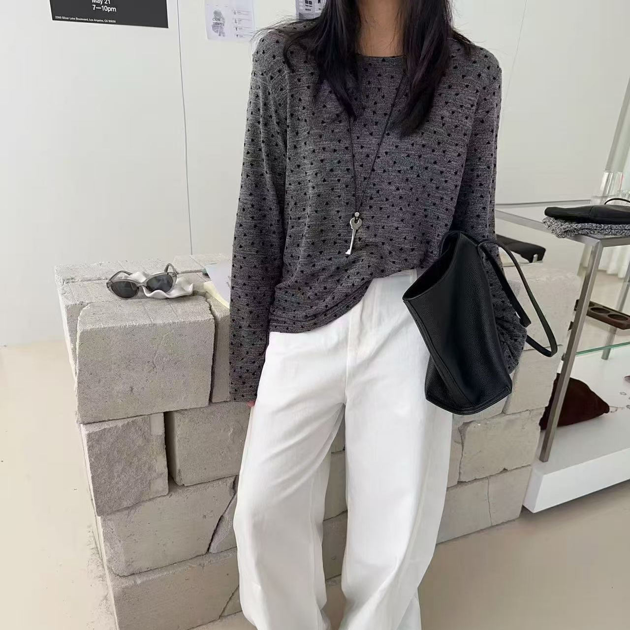 爱心满印宽松长袖T恤百搭