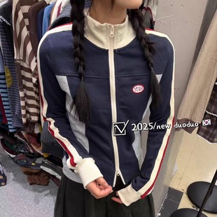 DUODUO 字母小章白色边条拼色修身短款外套卫衣开衫