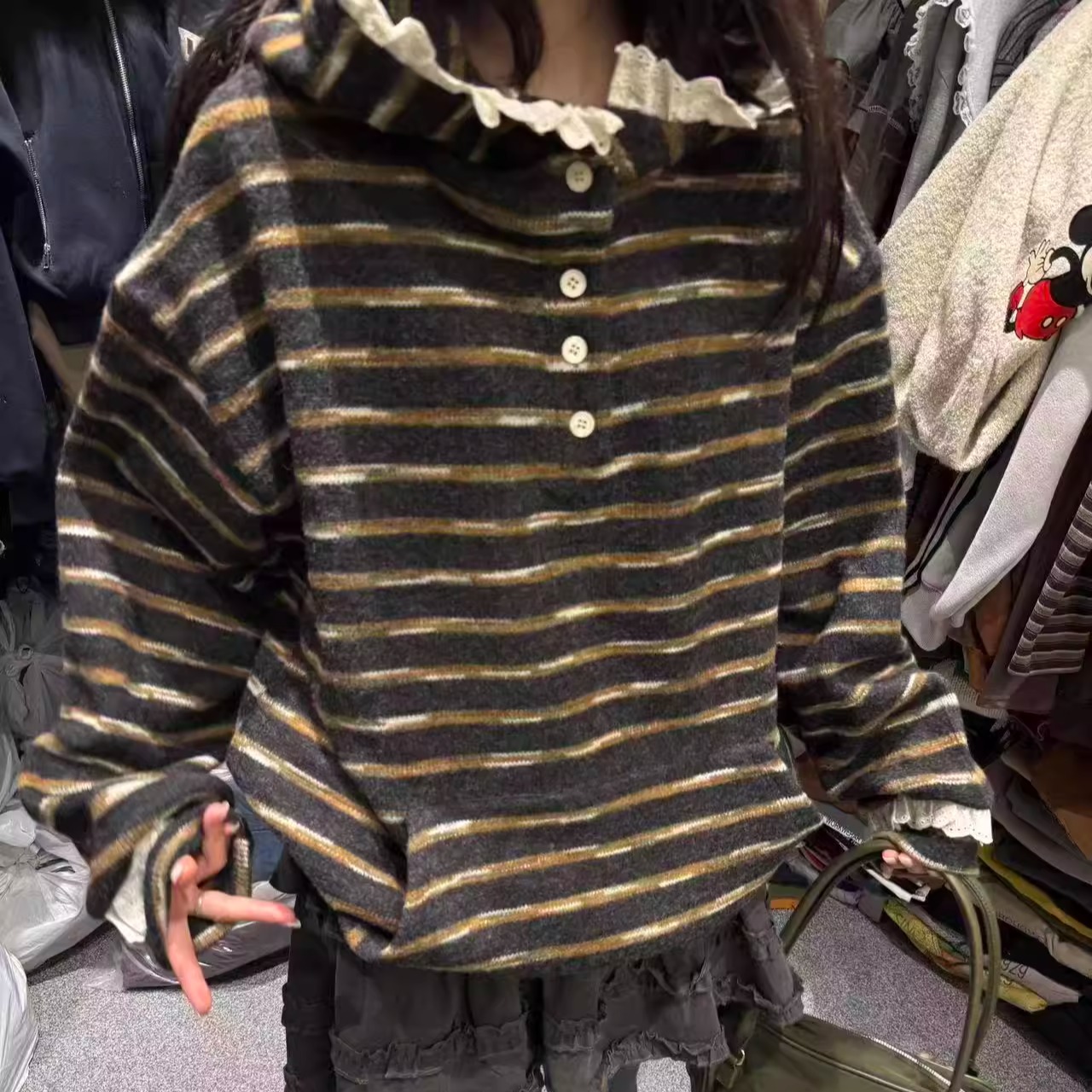 复古条纹拼色半扣宽松加绒卫衣