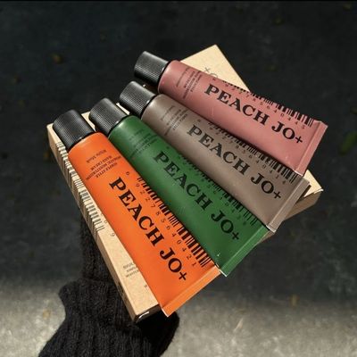 简约香氛护手霜檀香木粉邂逅白麝香玉龙茶保湿补水滋润香水学生党