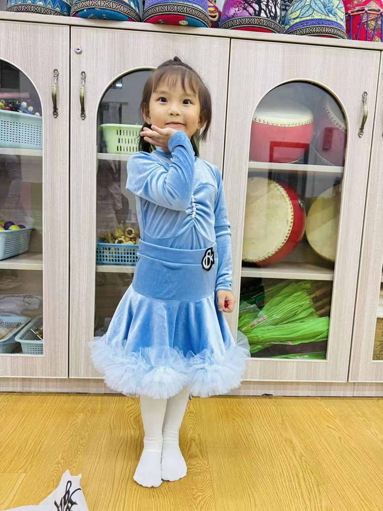 舞慧拉丁舞服高级感2025秋冬新款少女儿童网红练功服演出舞蹈服