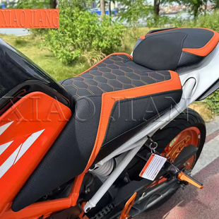 适用KTM DUKE250 17-24款杜克 390duke改装前后坐垫坐包防滑座垫