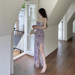 伊莉雅蝴蝶印花吊带连衣裙女 度假风蝴蝶印花荷叶边连衣裙XS25096