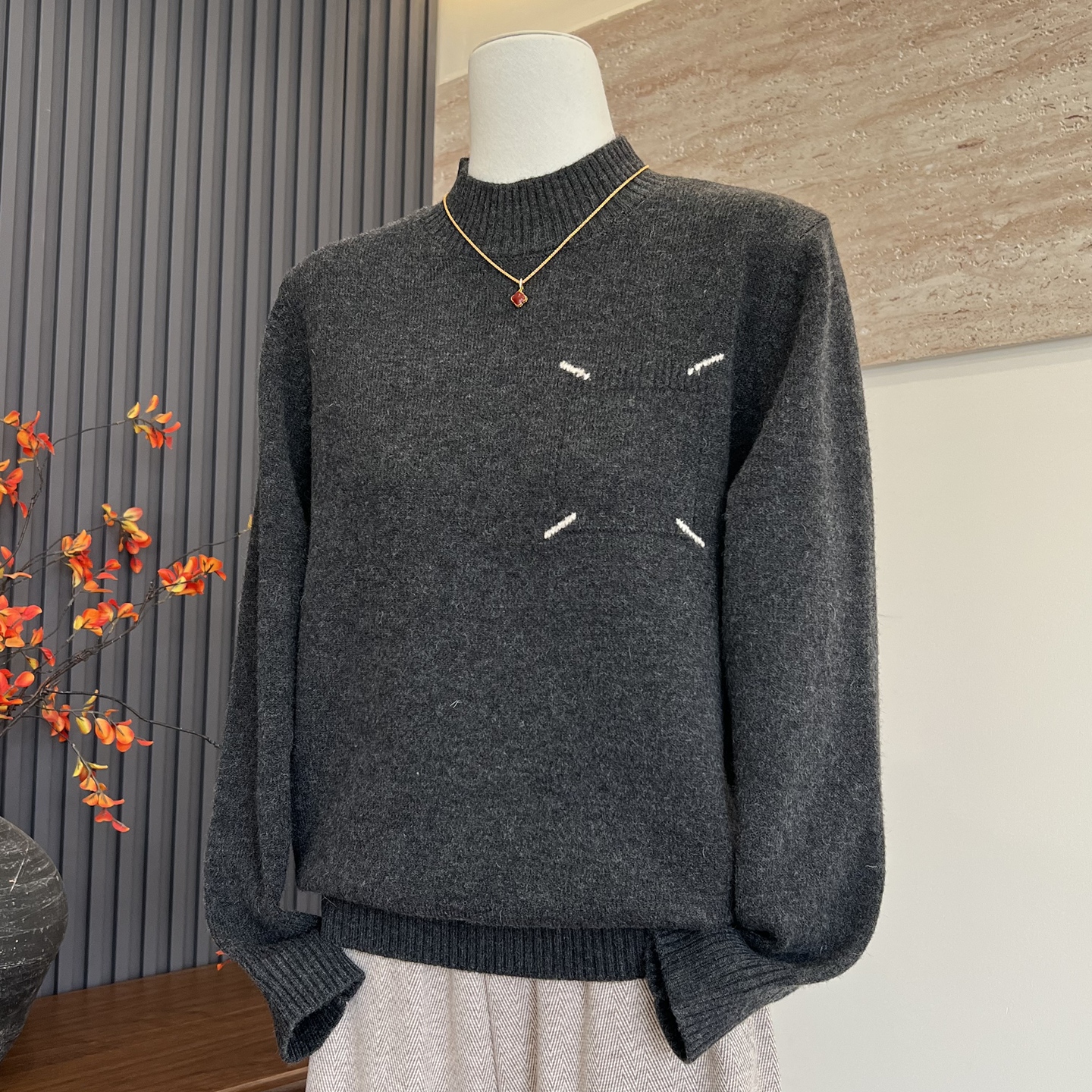 时尚新款妈妈秋冬季针织上衣加厚