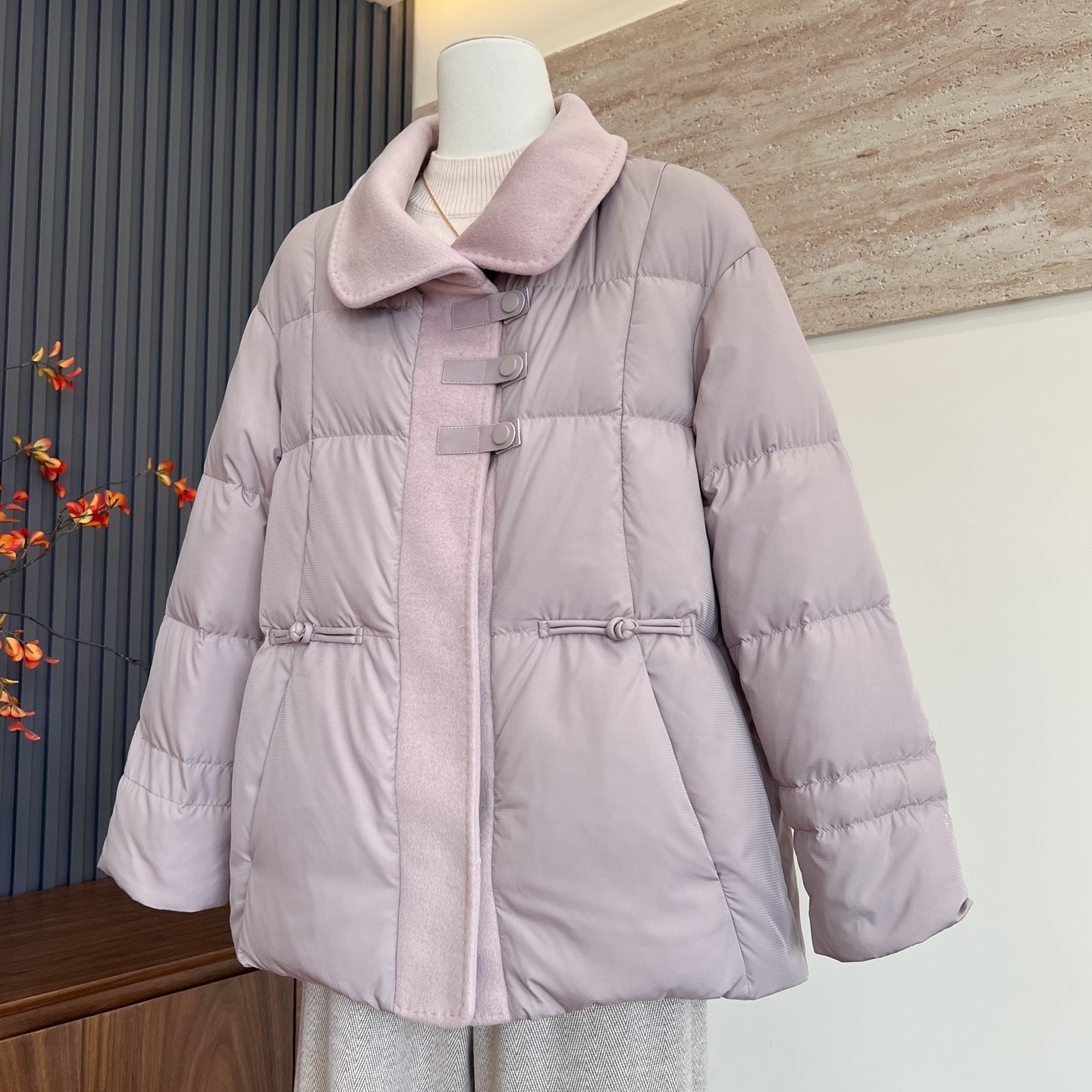 时尚新款妈妈装冬季羽绒服开衫翻领中老年女按扣90白鸭绒保暖外套