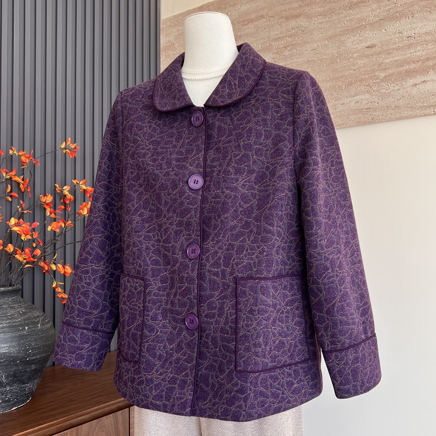 洋气中老年女妈妈外套秋冬季新款高贵翻领上衣宽松遮肚仿毛呢外套