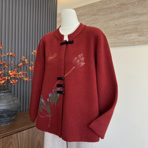 新中式新款妈妈装时尚上衣开衫