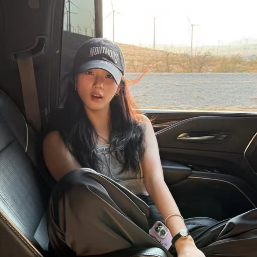 韩国小众 智秀JISOO同款  字母刺绣棒球帽鸭舌帽男女同款