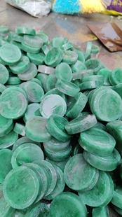 天然原石原色冰飘花独龙玉非洲翠手镯心雕刻边角料