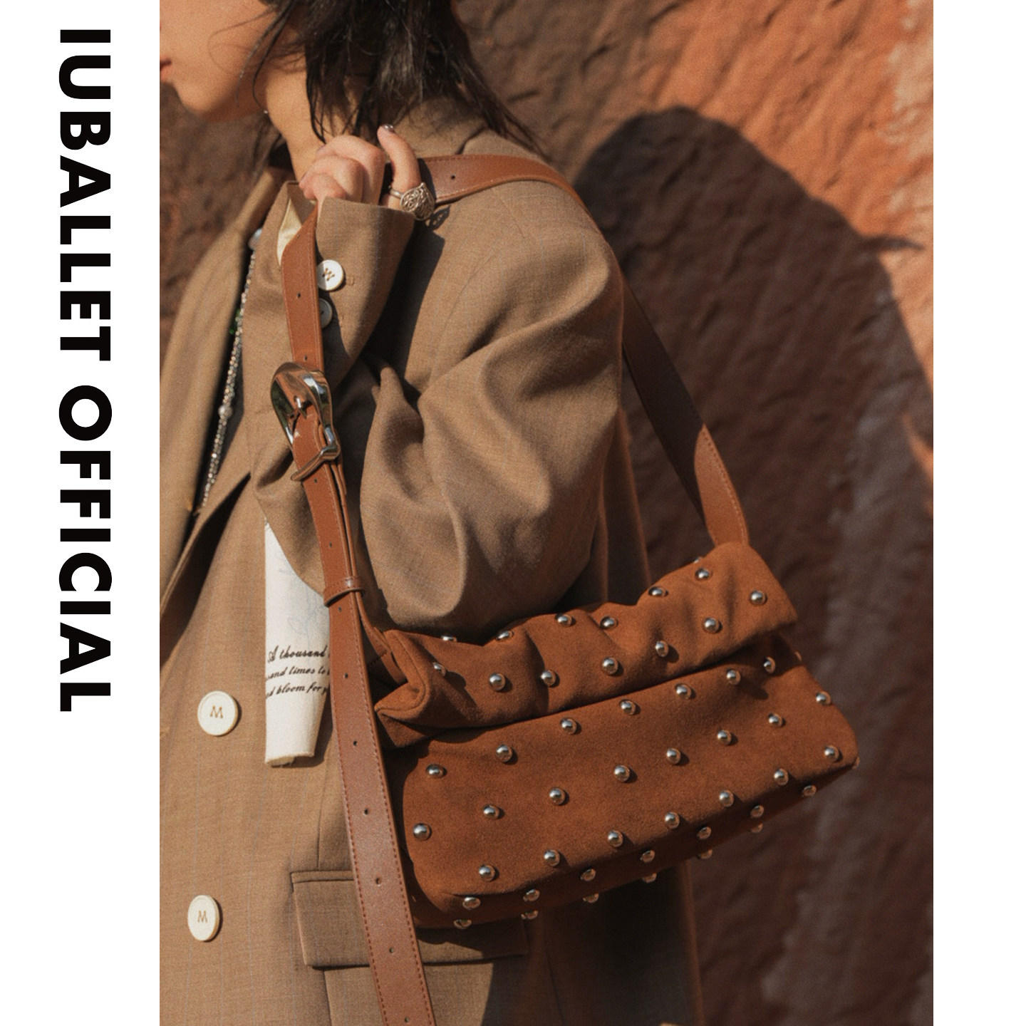 IUBALLET 卷闸门 2025新品小众设计手拿包铆腋下包单肩包辣妹包,箱包皮具/热销女包/男包,通用款女包,淘宝优惠券,粉丝福利购,淘宝优惠卷