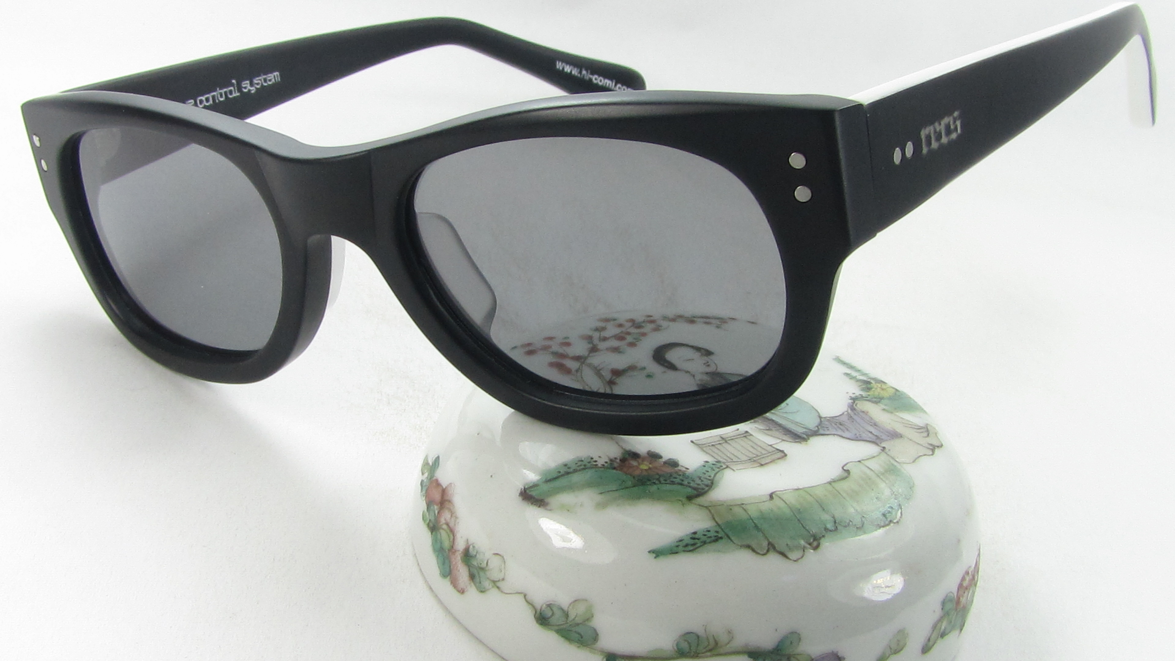 日本板材复古风偏光太阳镜