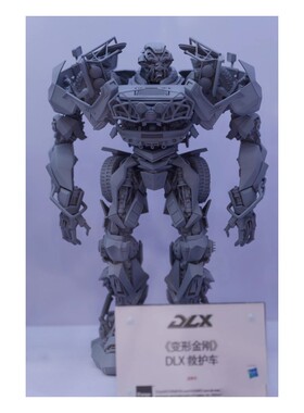 先行预定 threezero 变形金刚 DLX 汽车人 救护车 可动模型手办