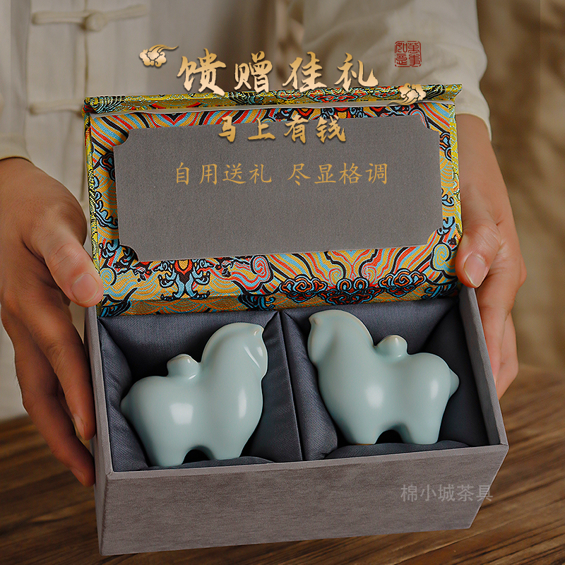 汝窑小唐马马上有钱茶宠摆件