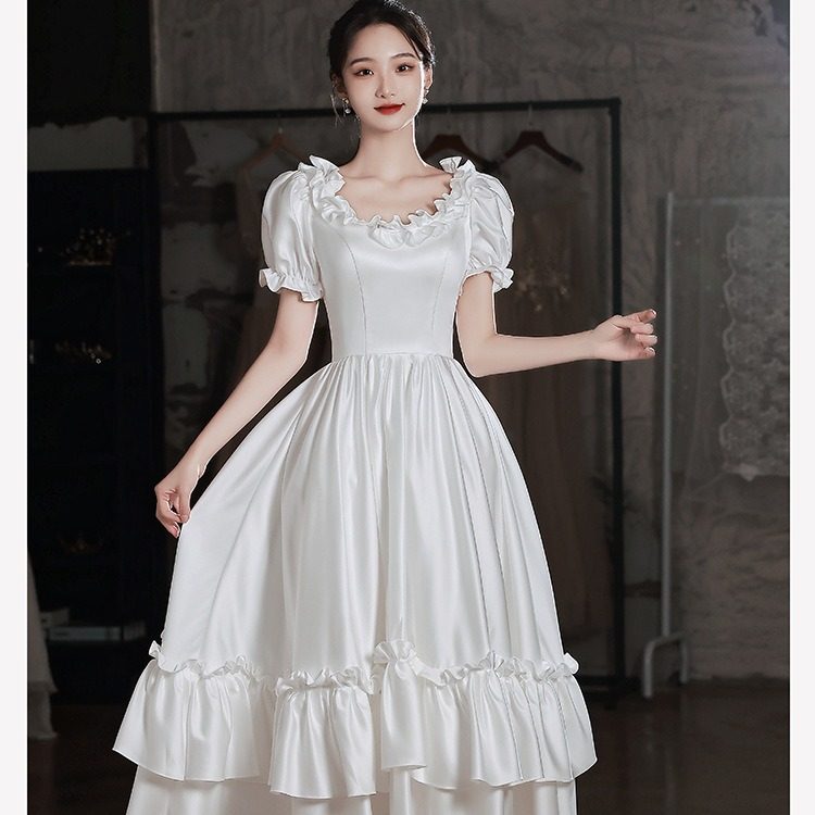 小个子出门复古轻婚纱显瘦2025新款缎面领证礼服旅拍影楼宫廷风白