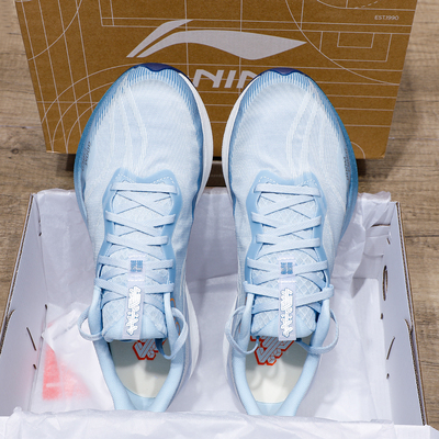 李宁2025秋季全掌䨻缓震跑步鞋男款赤兔8PRO黑科技运动鞋ARPV003