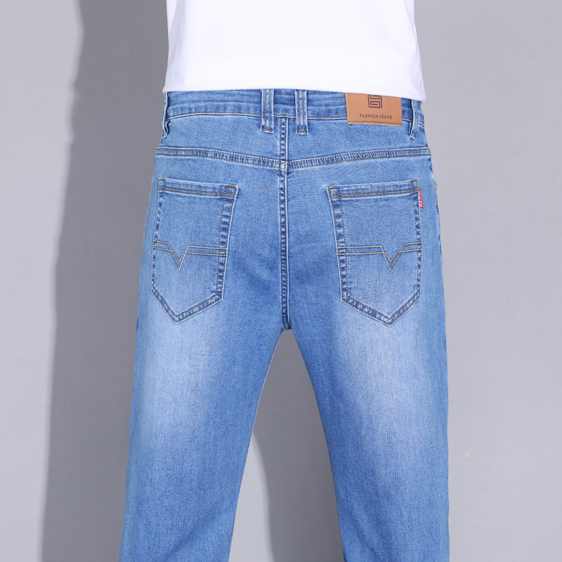 春夏款浅蓝色修身小直筒牛仔裤男士简约风男生裤潮流百搭男装长裤
