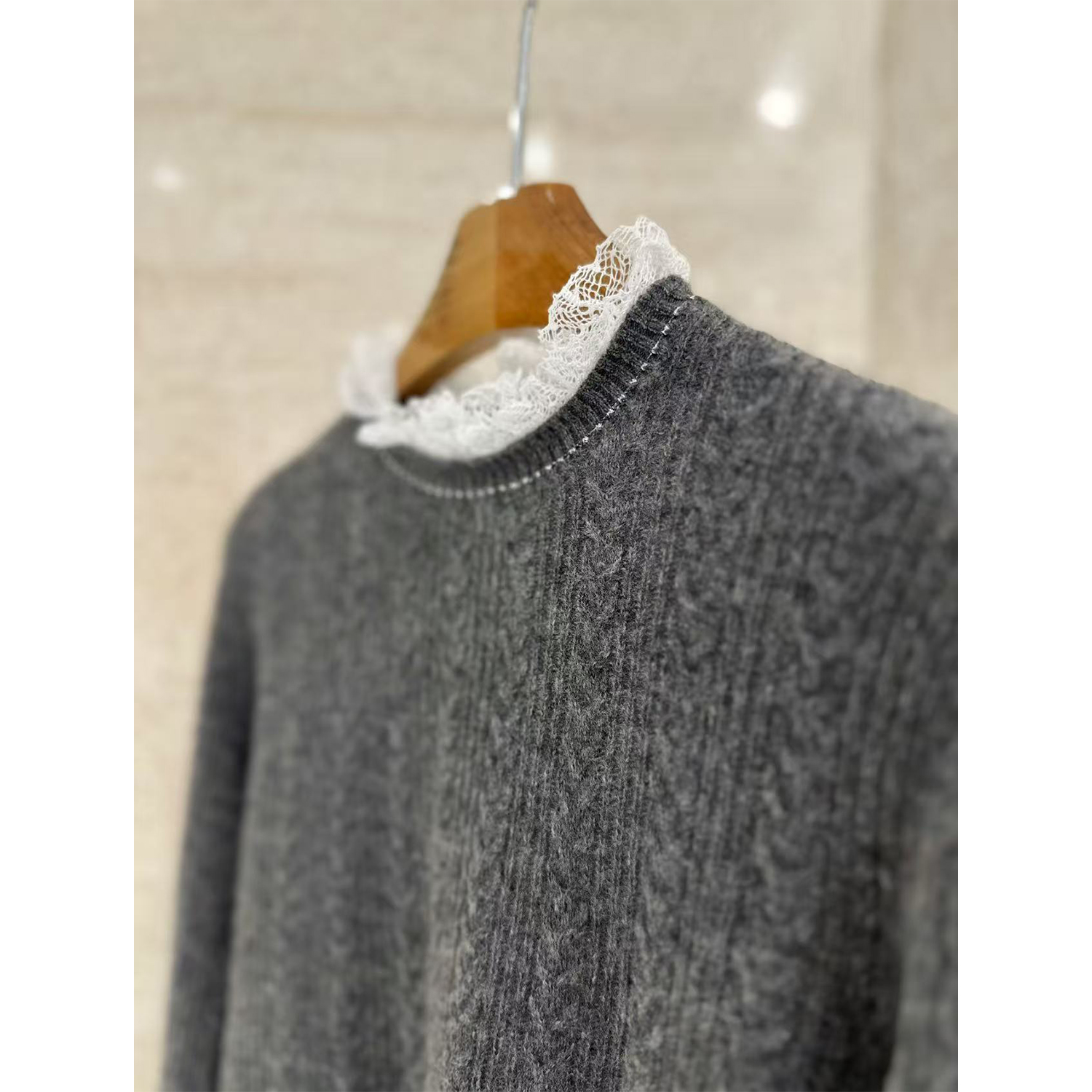 LESIONCHAN 2025秋新款 蕾丝花边羊绒衫