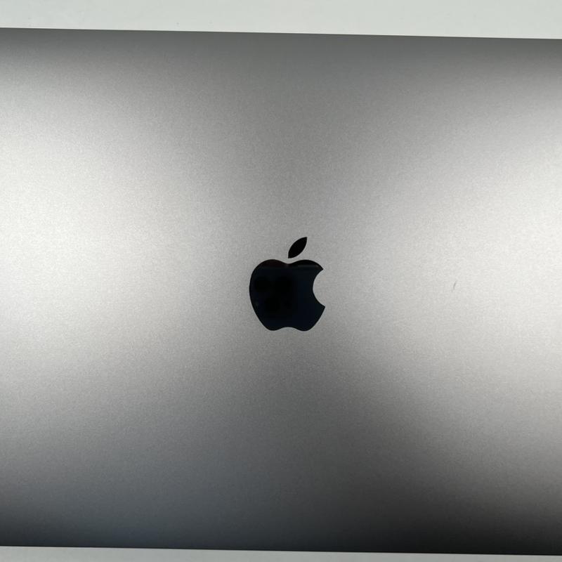 WWMNHX MacBook Air 13寸 20年国行灰色 i5 1.1GHZ 8G 256G 85新