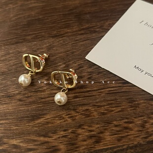 韩国进口轻奢镀黄酮珍珠耳钉女小众设计感高级复古耳环女耳饰