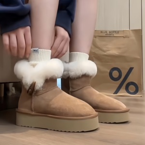 安佳琪厚底雪地靴女款冬季皮毛一体加绒加厚毛毛羊角扣东北棉鞋