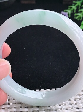 实拍A货翡翠55/11.7/8.5老坑冰润飘花手镯平安镯翡翠玉镯美人镯