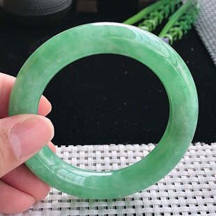 实拍天然翡翠56 12老坑精美温润满绿胖圆条手镯翡翠玉镯手环 12.3