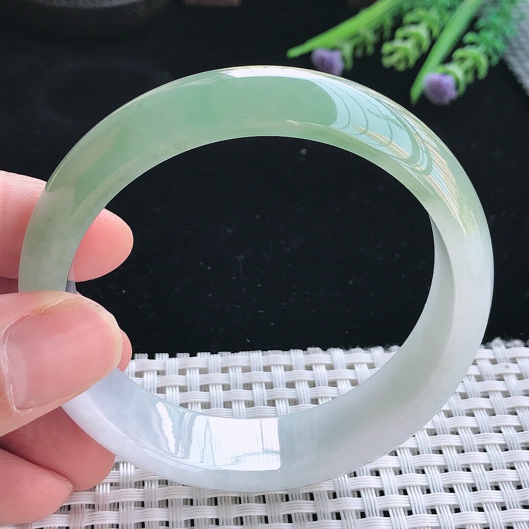 实拍天然翡翠58.8/15.8/7.8老坑冰润起胶半山水油绿手镯翡翠玉镯