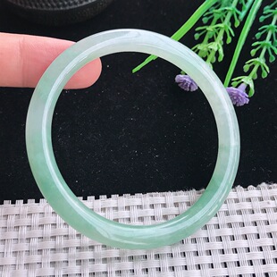 实拍A货翡翠57 7.4老坑秀气冰晴绿叮当手镯玉镯手环 6.2