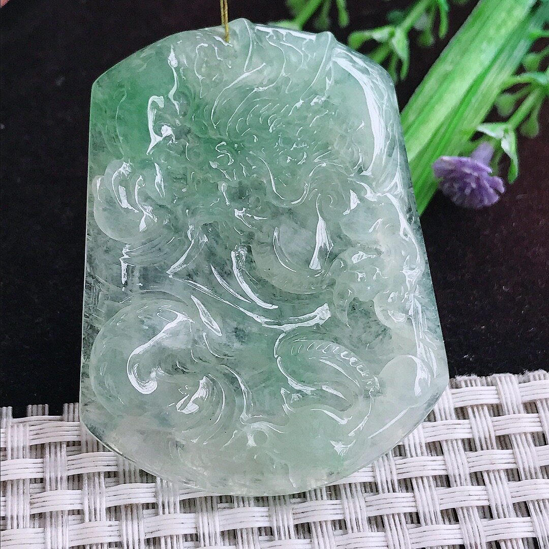 实拍A货翡翠53.6/42/5.5老坑冰胶冰晴绿龙牌吊坠翡翠玉挂件