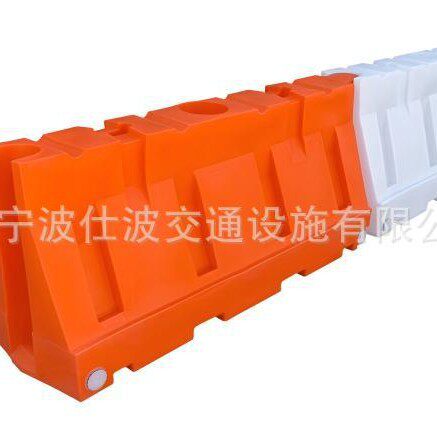 外贸制作模具水马出口重量滚塑吹塑加工开模质量生产路障
