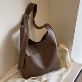 高级感百搭水桶包女2025新款 包包春夏复古单肩包大容量通勤托特包