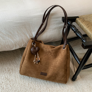 高级感单肩包麂皮绒斜挎包 潮春季 通勤大容量托特包包女式 2025新款