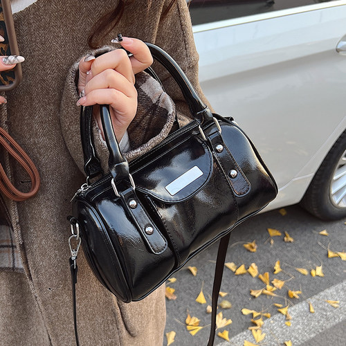 美拉德手拎包包女式2025年夏季流行百搭单肩包通勤斜挎波士顿女包