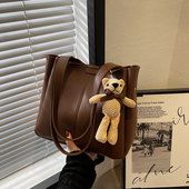 今年流行包包2025新款 大容量托特包女包复古单肩包学生上课通勤包