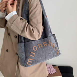 时尚 流行春季 复古单肩包上班通勤女包 2025新款 大容量托特包包女式