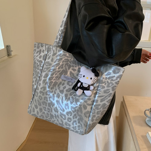 2025新款小众潮时尚复古托特包