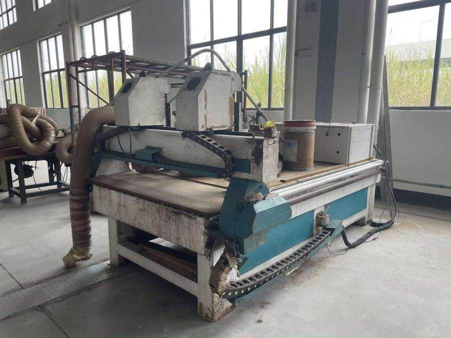 3月21日佛山市家具实业公司名下所有的一批机械设备网络拍卖公告