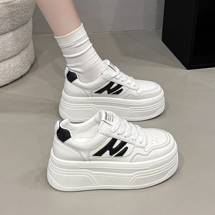 小白鞋女2026网红新款内增高