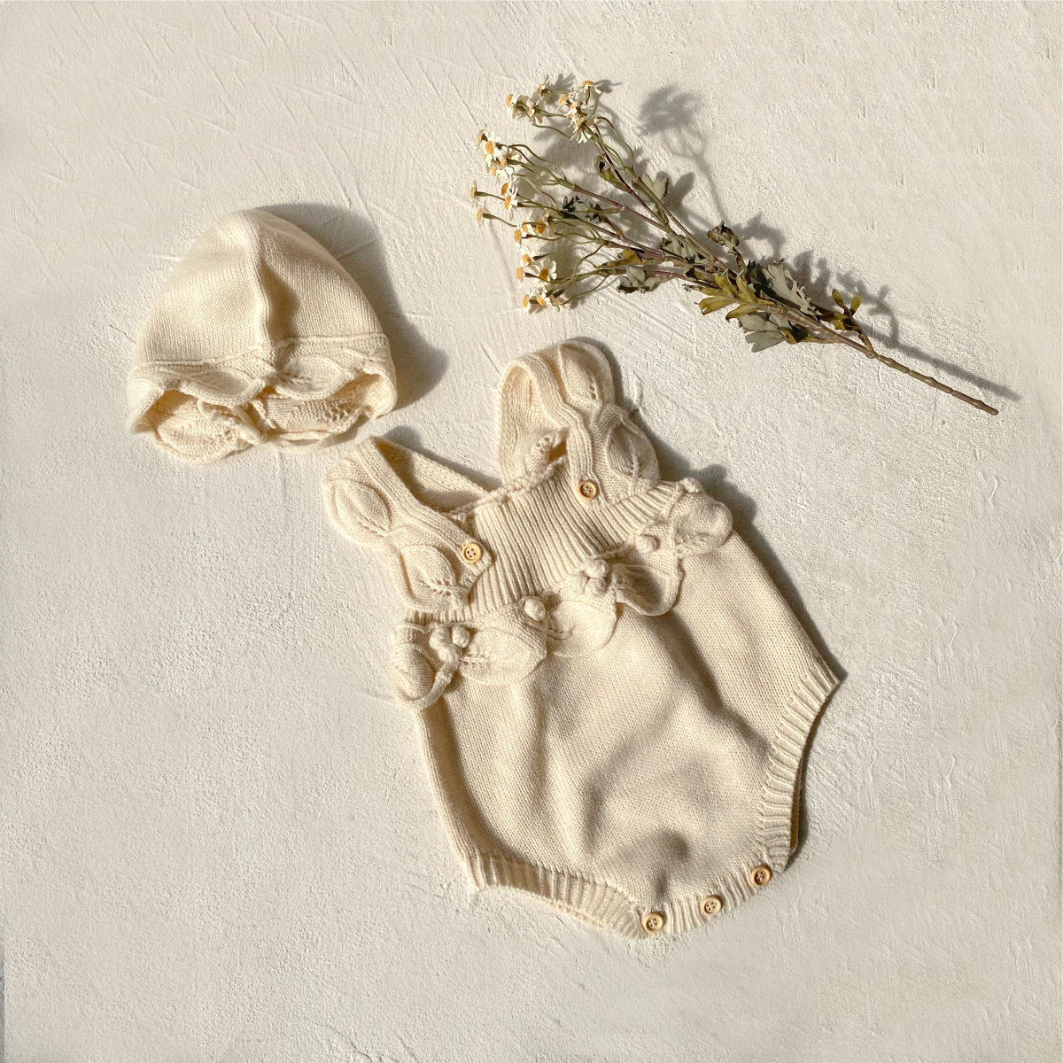新生儿衣服毛衣宝宝秋冬款荷叶背连身衣/爬服/哈衣