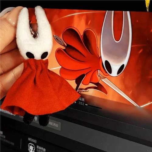 空洞骑士丝之歌大黄蜂毛绒玩偶书包挂件钥匙扣跳蚤小狗可摆pose